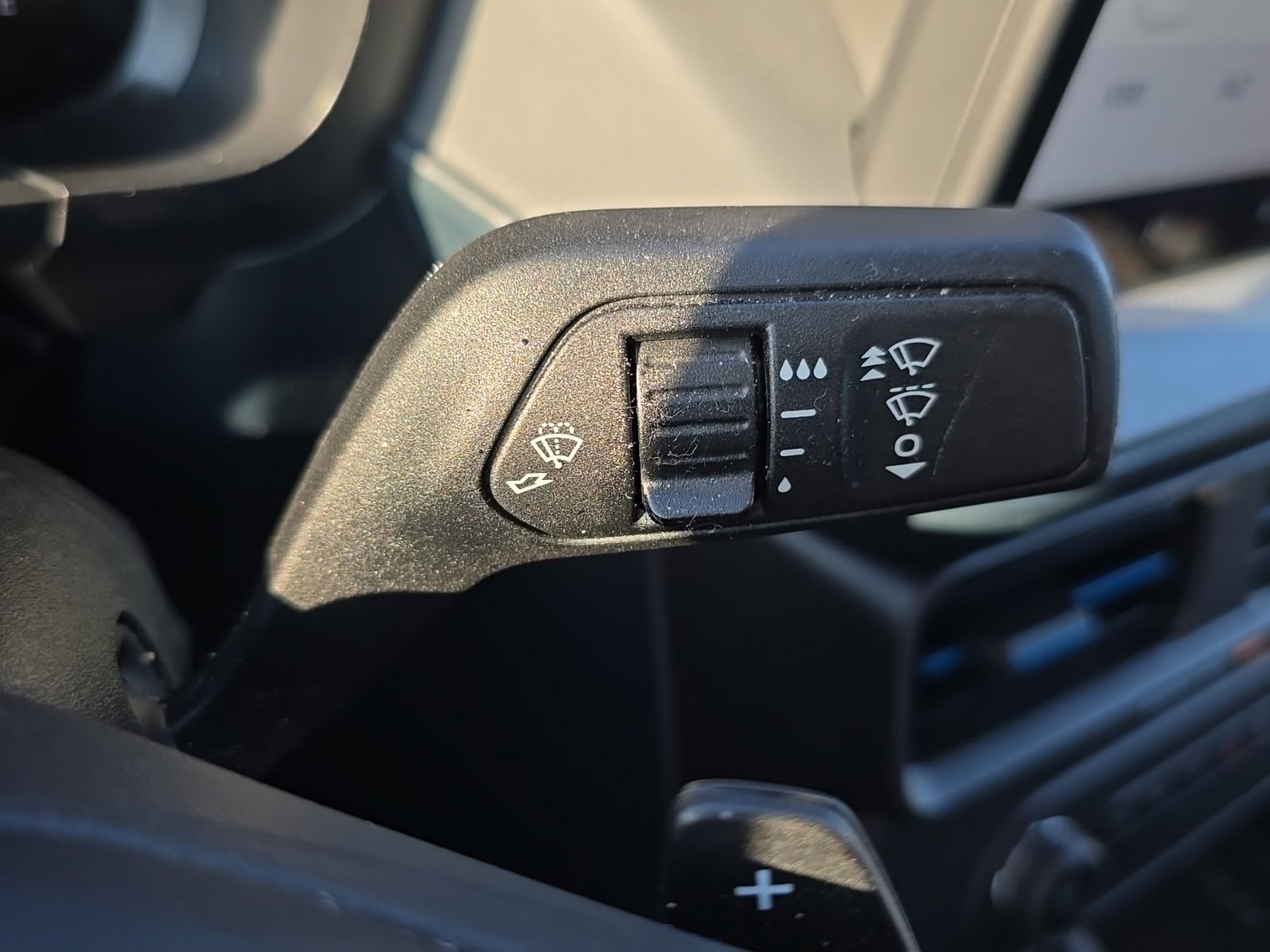 Used 2025 Ford Maverick Lobo AWD/4WD image 25