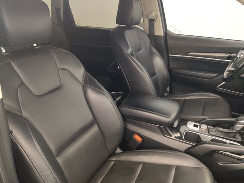 Used 2021 Kia Telluride LX FWD image 21