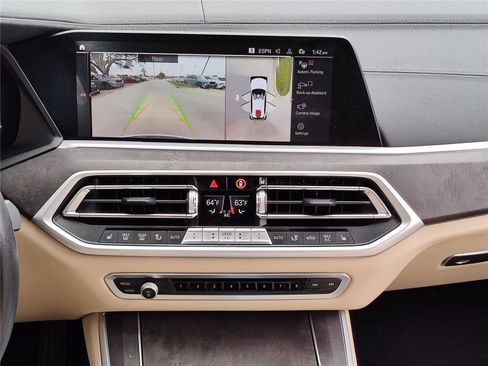 Certified 2022 BMW X5 sDrive40i w/ Premium Package image 20