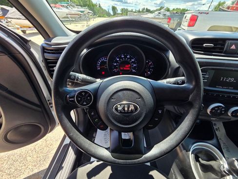 Used 2018 Kia Soul FWD image 20