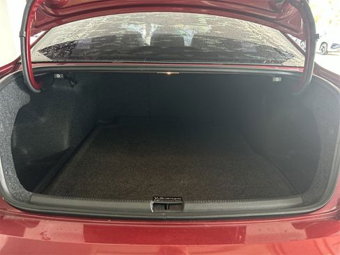 Used 2018 Volkswagen Passat 2.0T SE image 42