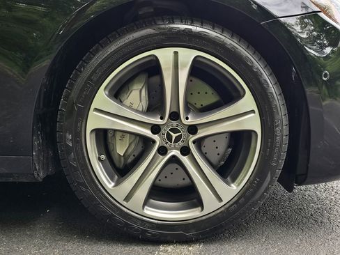 Used 2019 Mercedes-Benz E 450 4MATIC Wagon w/ Premium Package image 62