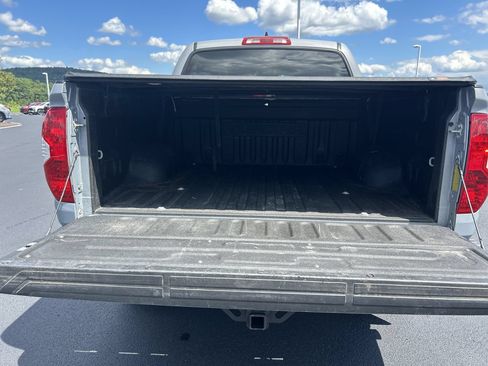 Used 2021 Toyota Tundra SR5 AWD/4WD image 12