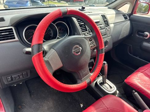 Used 2011 Nissan Versa 1.8 S w/ PWR Plus Pkg FWD image 9