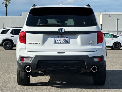 Certified 2023 Honda Passport Elite image 4