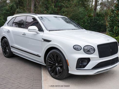 Used 2022 Bentley Bentayga Speed image 12