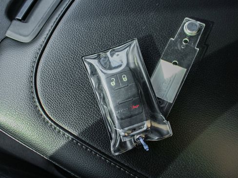 Used 2024 RAM 2500 Big Horn image 33