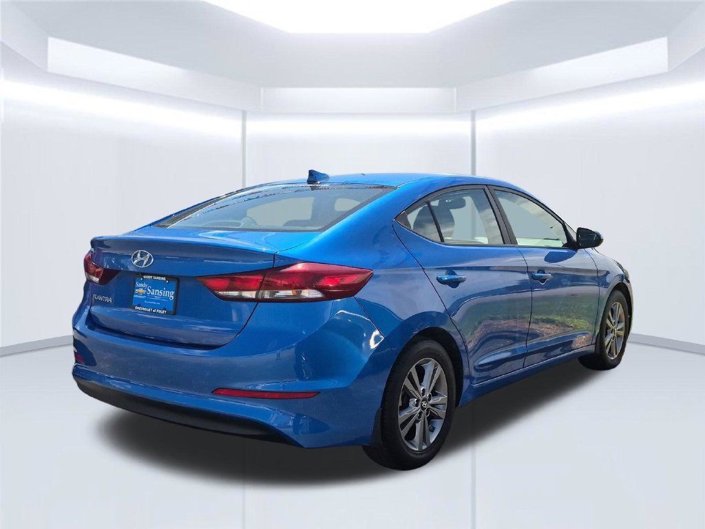 Used 2018 Hyundai Elantra Value Edition FWD image 3