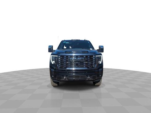 Used 2024 GMC Sierra 3500 Denali Ultimate image 3