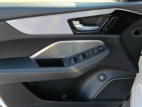 Certified 2024 Acura MDX SH-AWD image 12