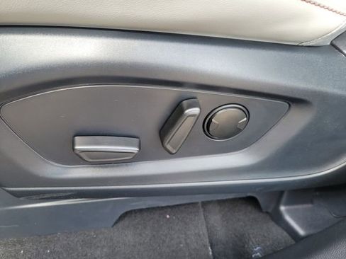 New 2026 Ford Explorer Active AWD/4WD image 18