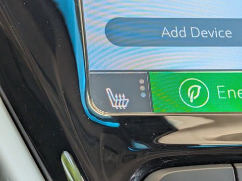 Used 2018 Chevrolet Bolt LT FWD image 32