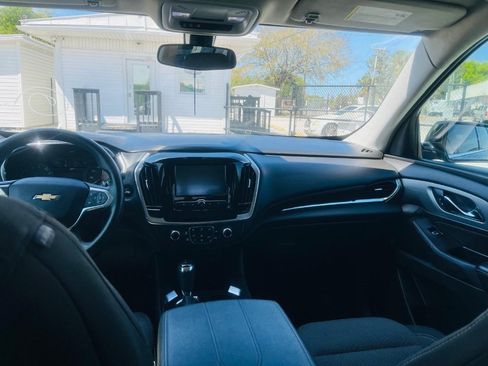 Used 2019 Chevrolet Traverse LS AWD/4WD image 6