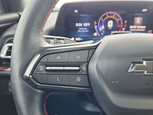 Used 2024 Chevrolet Traverse RS image 40