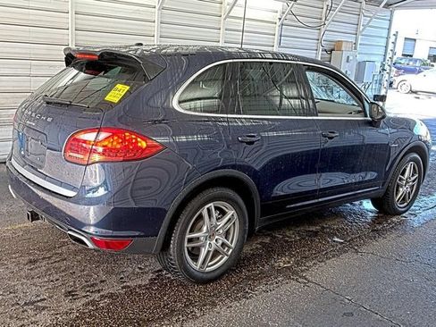 Used 2014 Porsche Cayenne Diesel AWD/4WD image 2