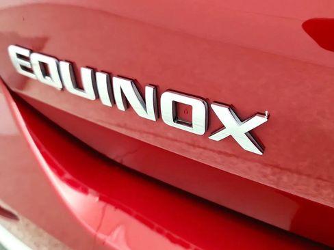Used 2018 Chevrolet Equinox LT FWD image 34
