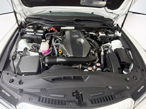 Used 2025 Lexus IS 300 w/ Comfort Package RWD image 32