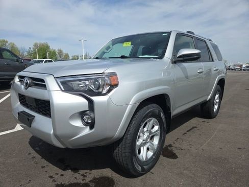 Used 2021 Toyota 4Runner SR5 image 2