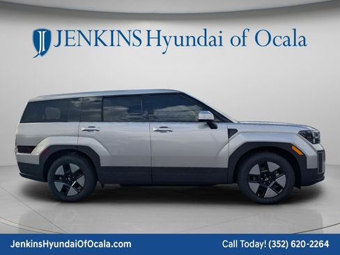 New 2026 Hyundai Santa Fe SE FWD image 2