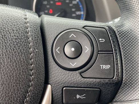 Certified 2017 Toyota RAV4 LE w/ Carpet Mat Package FWD image 27