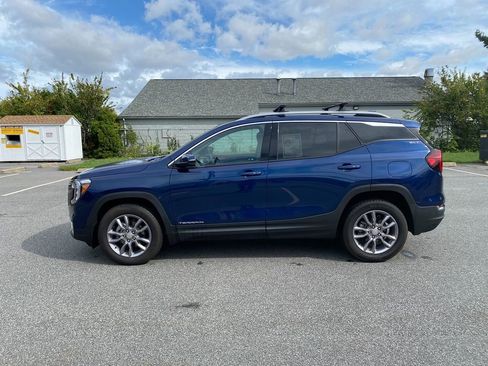 Used 2022 GMC Terrain SLT image 8