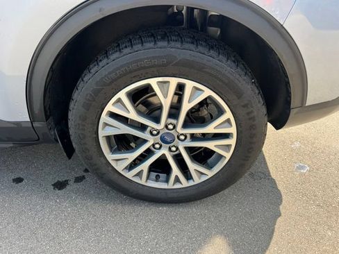 Used 2022 Ford Escape SEL AWD/4WD image 9