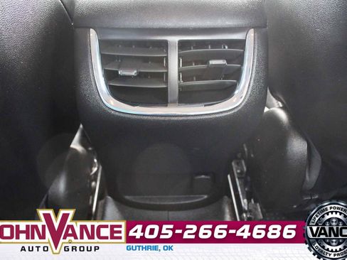 Used 2021 Chevrolet Malibu LT w/ Leather Package image 24