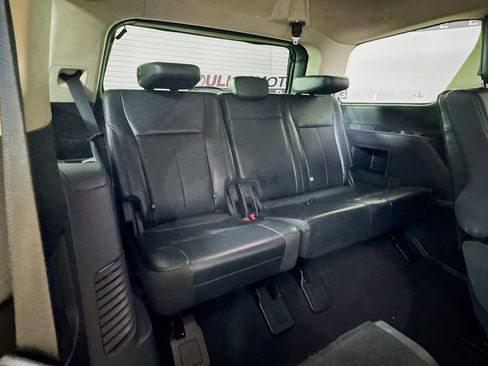 Used 2024 Ford Expedition XLT image 27