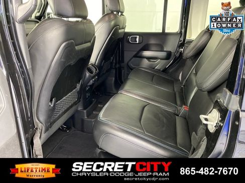 Used 2024 Jeep Wrangler High Altitude AWD/4WD image 29
