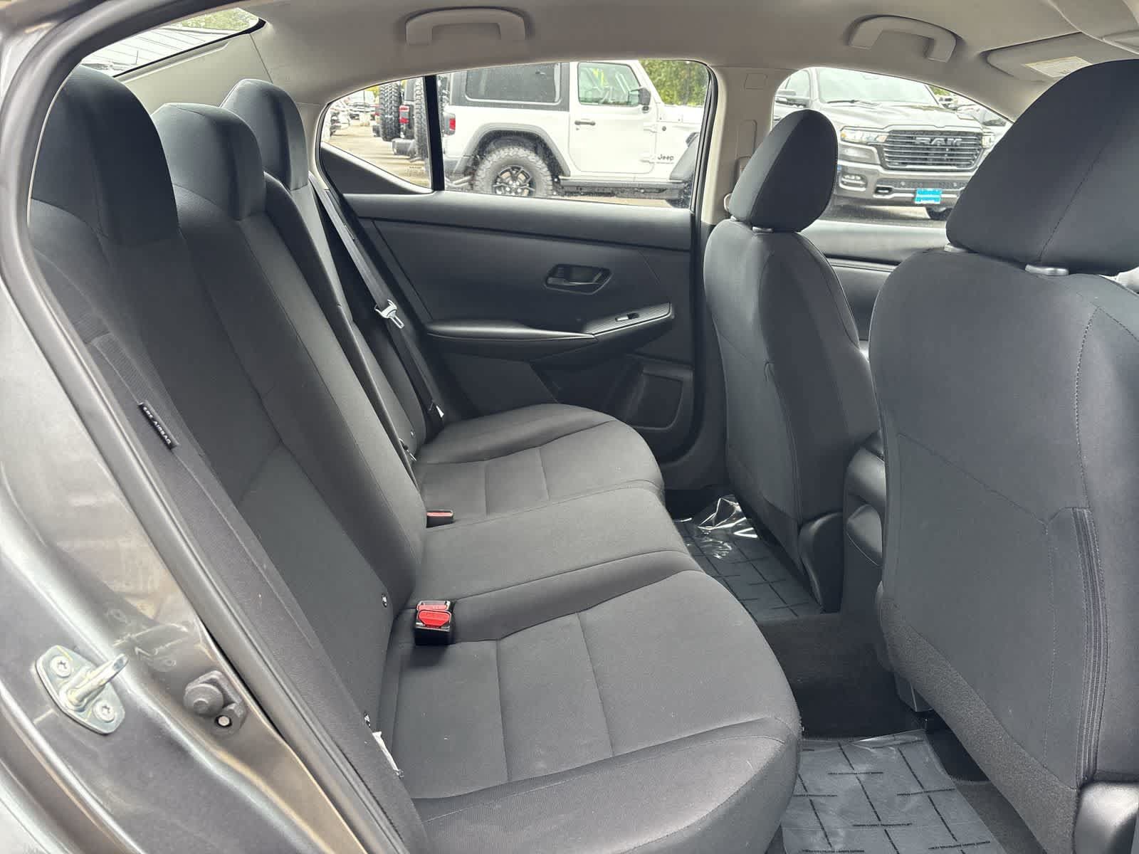 Used 2025 Nissan Sentra S FWD image 8
