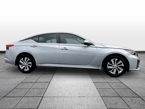 Certified 2023 Nissan Altima 2.5 S FWD image 4