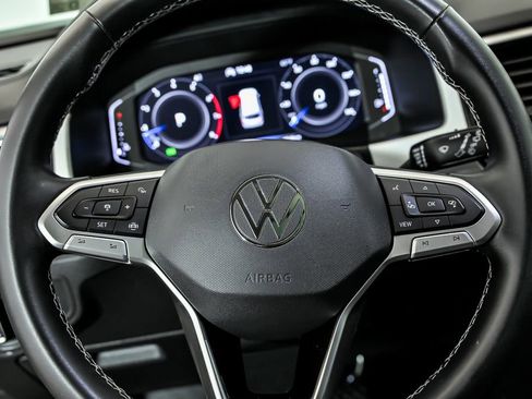 Used 2022 Volkswagen Atlas SE w/ Panoramic Sunroof Package image 19