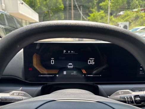 Used 2025 Kia K4 FWD image 41