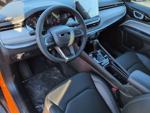 New 2026 Jeep Compass Limited image 9