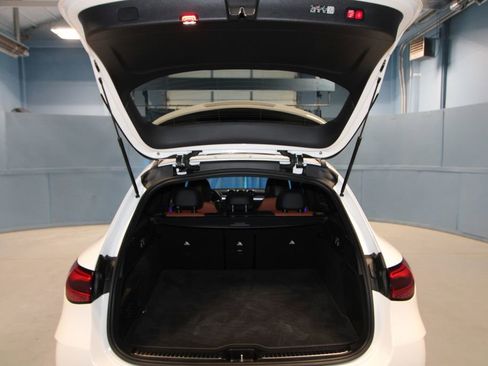 Used 2023 Mercedes-Benz GLC 300 image 38