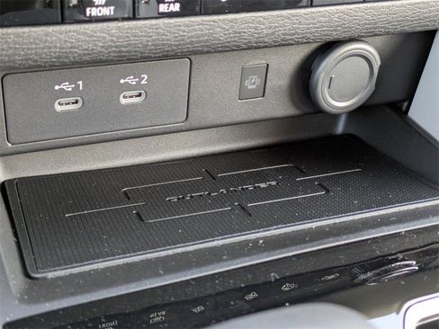 New 2025 Mitsubishi Outlander SE image 23