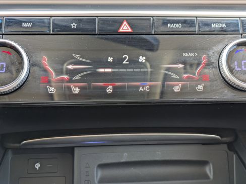 Used 2021 Genesis GV80 2.5T w/ Prestige Package 05 image 26