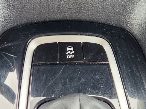 Used 2024 Toyota Corolla LE image 15