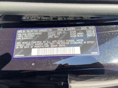 Certified 2023 Volvo XC60 B5 Plus image 21