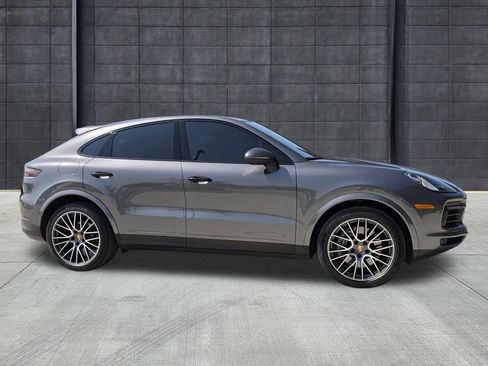 Certified 2023 Porsche Cayenne Coupe AWD/4WD image 6
