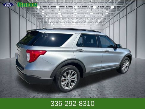 Used 2023 Ford Explorer XLT w/ Equipment Group 202A AWD/4WD image 5