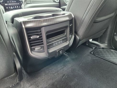 New 2026 RAM 1500 4x4 Crew Cab image 36