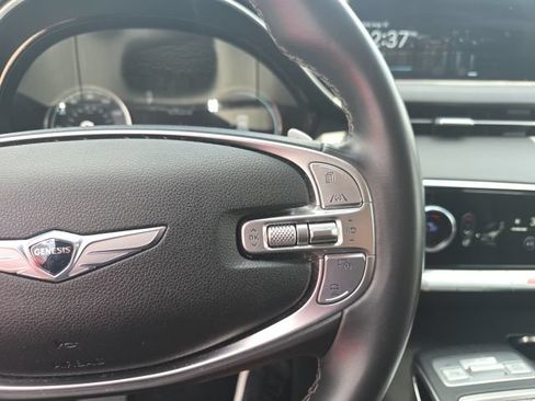 Used 2025 Genesis GV70 2.5T AWD/4WD image 17