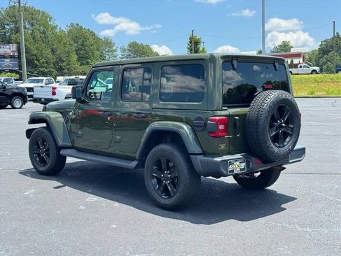 Used 2021 Jeep Wrangler Unlimited Sahara AWD/4WD image 5