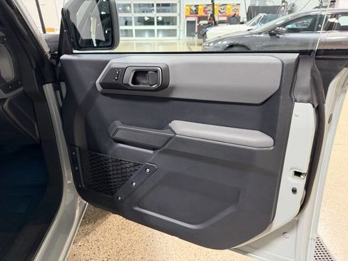 Used 2023 Ford Bronco Big Bend image 12