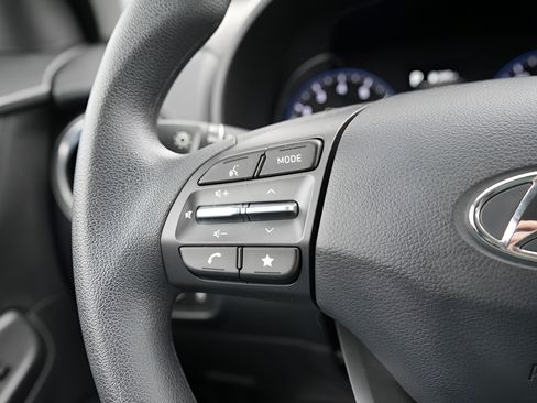 Certified 2023 Hyundai Kona SEL AWD/4WD image 23
