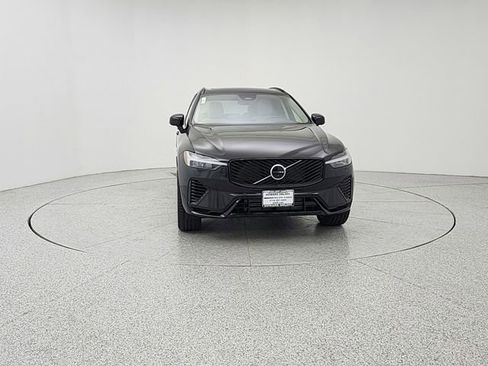 New 2026 Volvo XC60 T8 Ultra w/ Climate Package AWD/4WD image 2