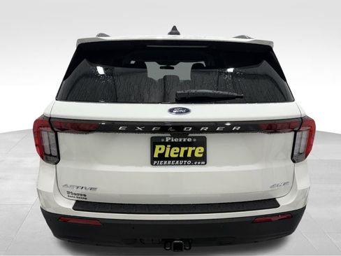 New 2026 Ford Explorer Active image 4