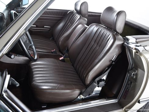 Used 1988 Mercedes-Benz 560 SL image 33