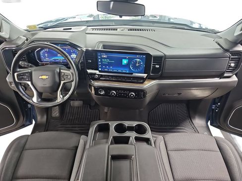 Used 2024 Chevrolet Silverado 1500 LT AWD/4WD image 11
